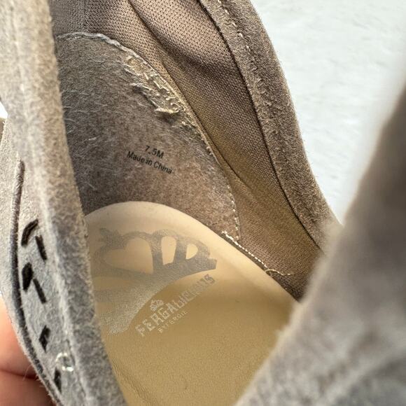 Fergalicious by Fergie Open Toe Laser Cut Taupe Suede Bootie Size 7.5 - Picture 7 of 8